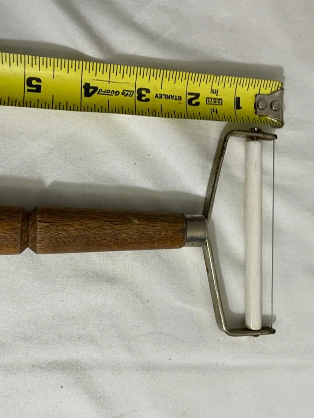 Vintage Cheese Slicer Wooden Handle Wire Cutter Kitchen Tool White Roller